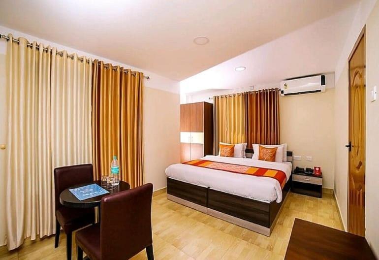 Hotel Tayas Trippapur Екстер'єр фото